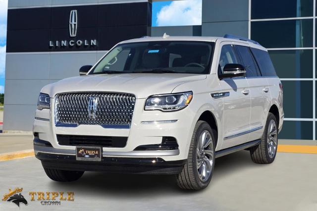 2024 Lincoln Navigator Vehicle Photo in Stephenville, TX 76401-3713