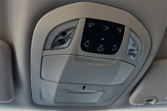 2020 Chrysler Voyager Vehicle Photo in ELK GROVE, CA 95757-8703