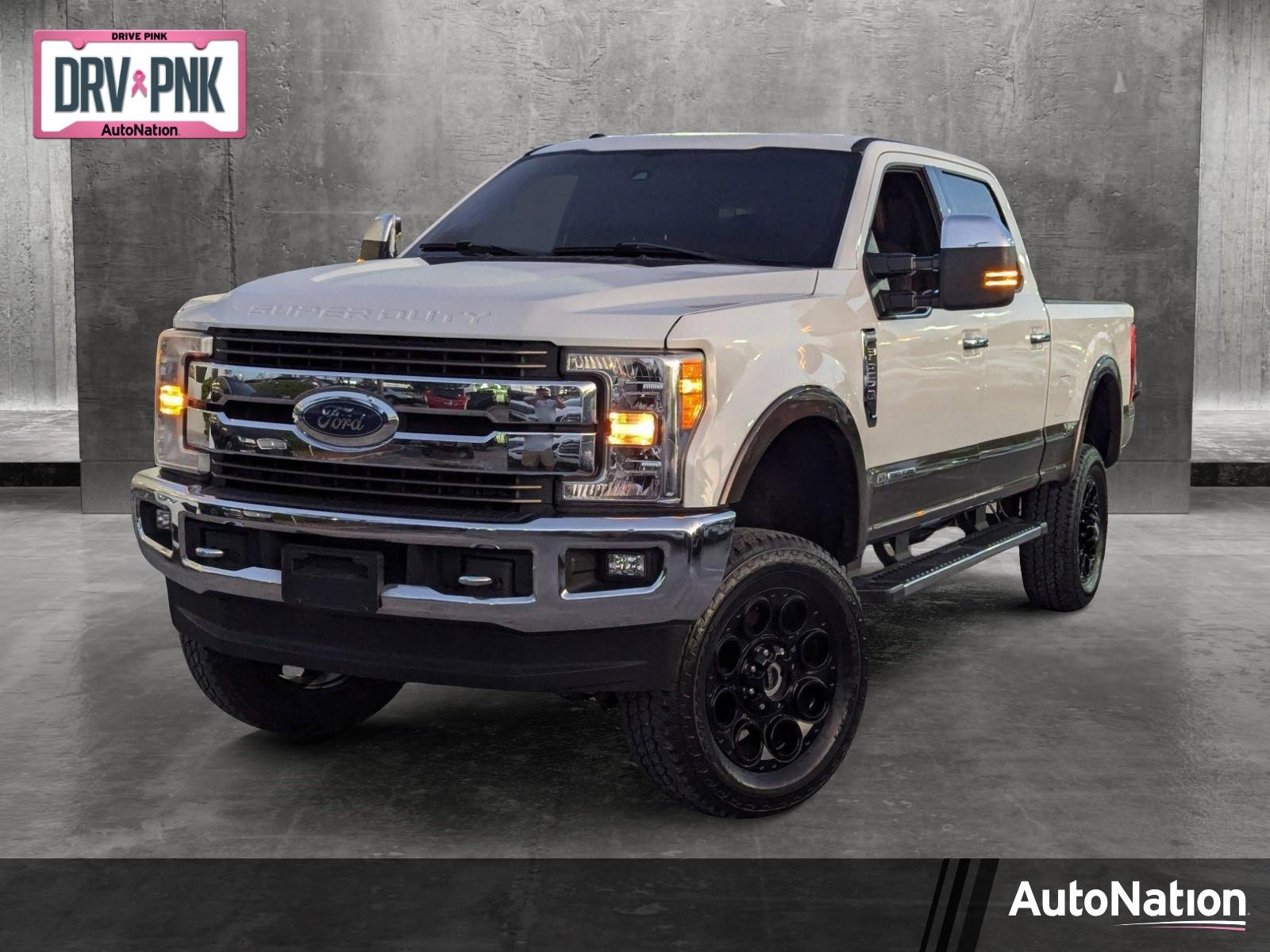 2017 Ford Super Duty F-250 SRW Vehicle Photo in Miami, FL 33015