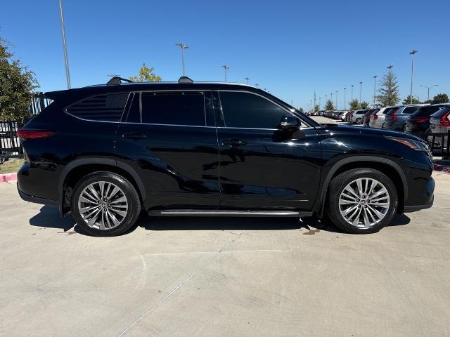 2021 Toyota Highlander Vehicle Photo in Grapevine, TX 76051