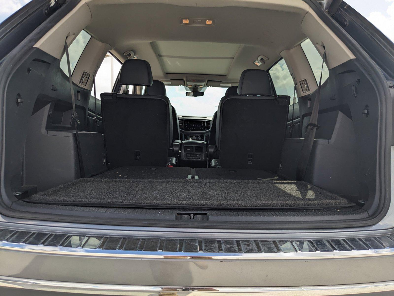 2019 Volkswagen Atlas Vehicle Photo in MIAMI, FL 33172-3015