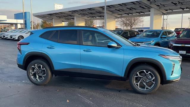 2025 Chevrolet Trax Vehicle Photo in JOLIET, IL 60435-8135