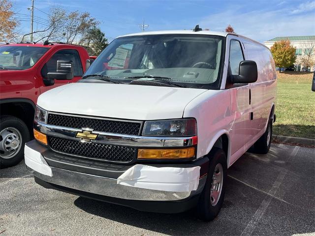 2025 Chevrolet Express Cargo 2500 Vehicle Photo in ALCOA, TN 37701-3235