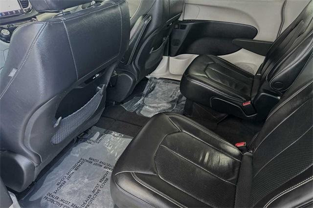 2022 Chrysler Pacifica Vehicle Photo in ELK GROVE, CA 95757-8703