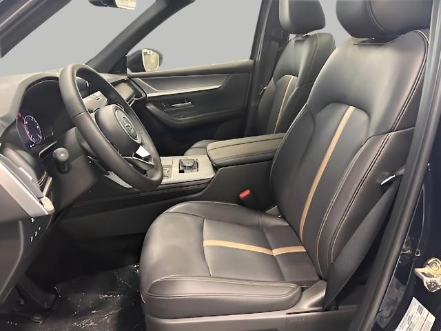 2024 Mazda CX-90 Vehicle Photo in Green Bay, WI 54304