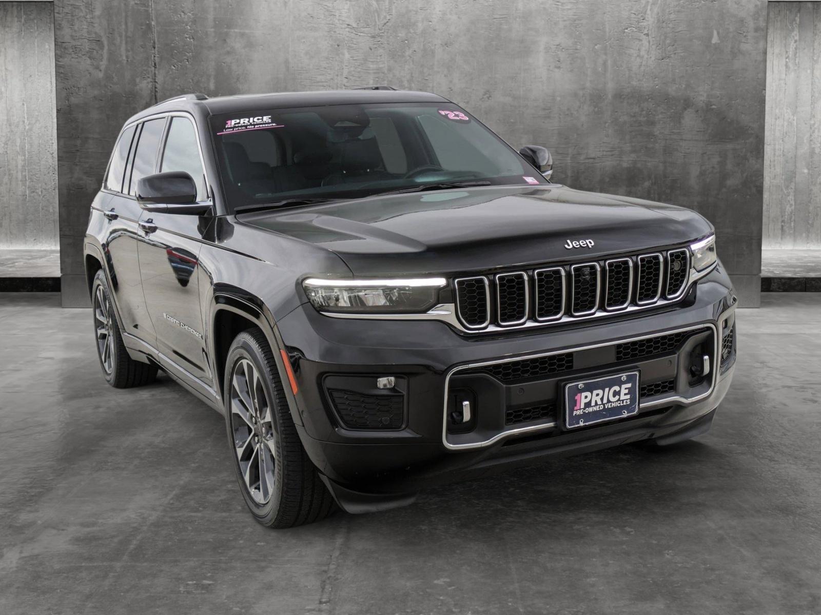 2023 Jeep Grand Cherokee Vehicle Photo in Rockville, MD 20852