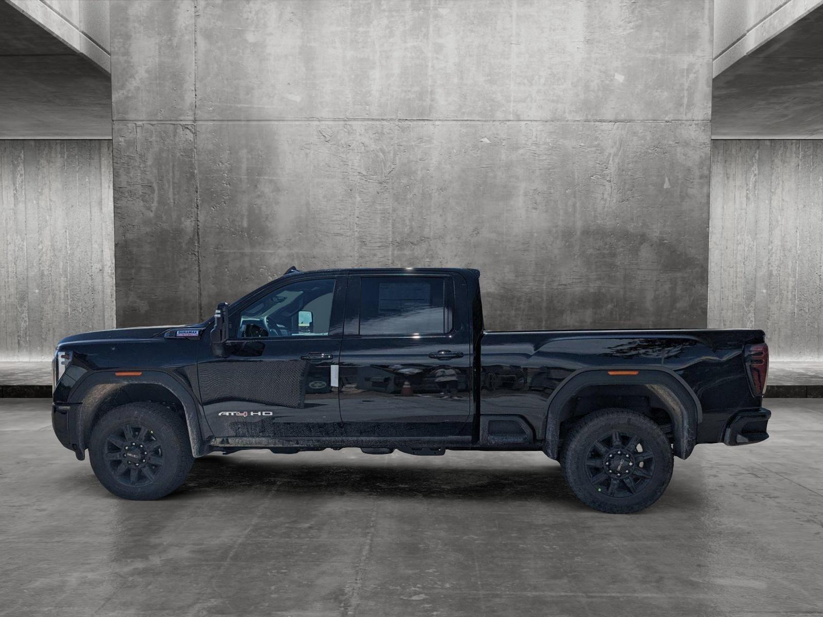 2024 GMC Sierra 2500 HD Vehicle Photo in LONE TREE, CO 80124-2750