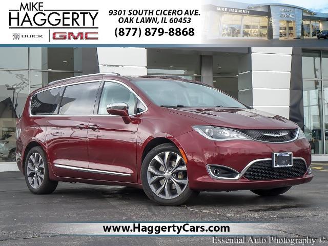 2019 Chrysler Pacifica Vehicle Photo in OAK LAWN, IL 60453-2517