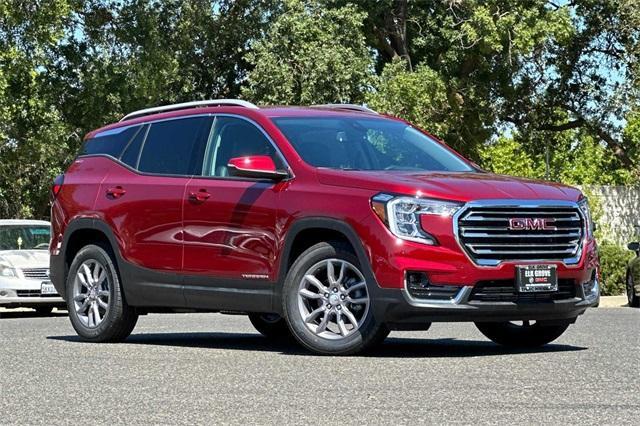 2024 GMC Terrain Vehicle Photo in ELK GROVE, CA 95757-8703