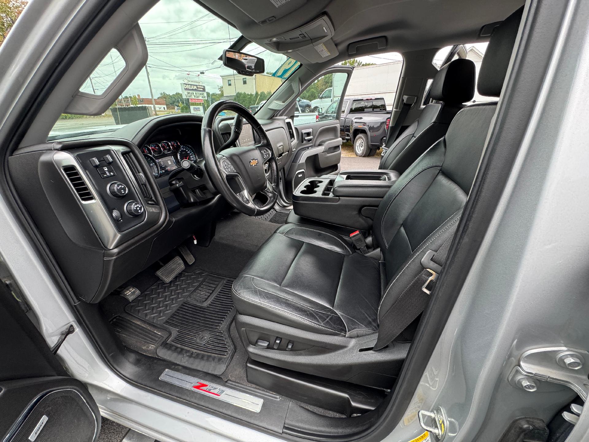 2019 Chevrolet Silverado 2500HD Vehicle Photo in LEOMINSTER, MA 01453-2952