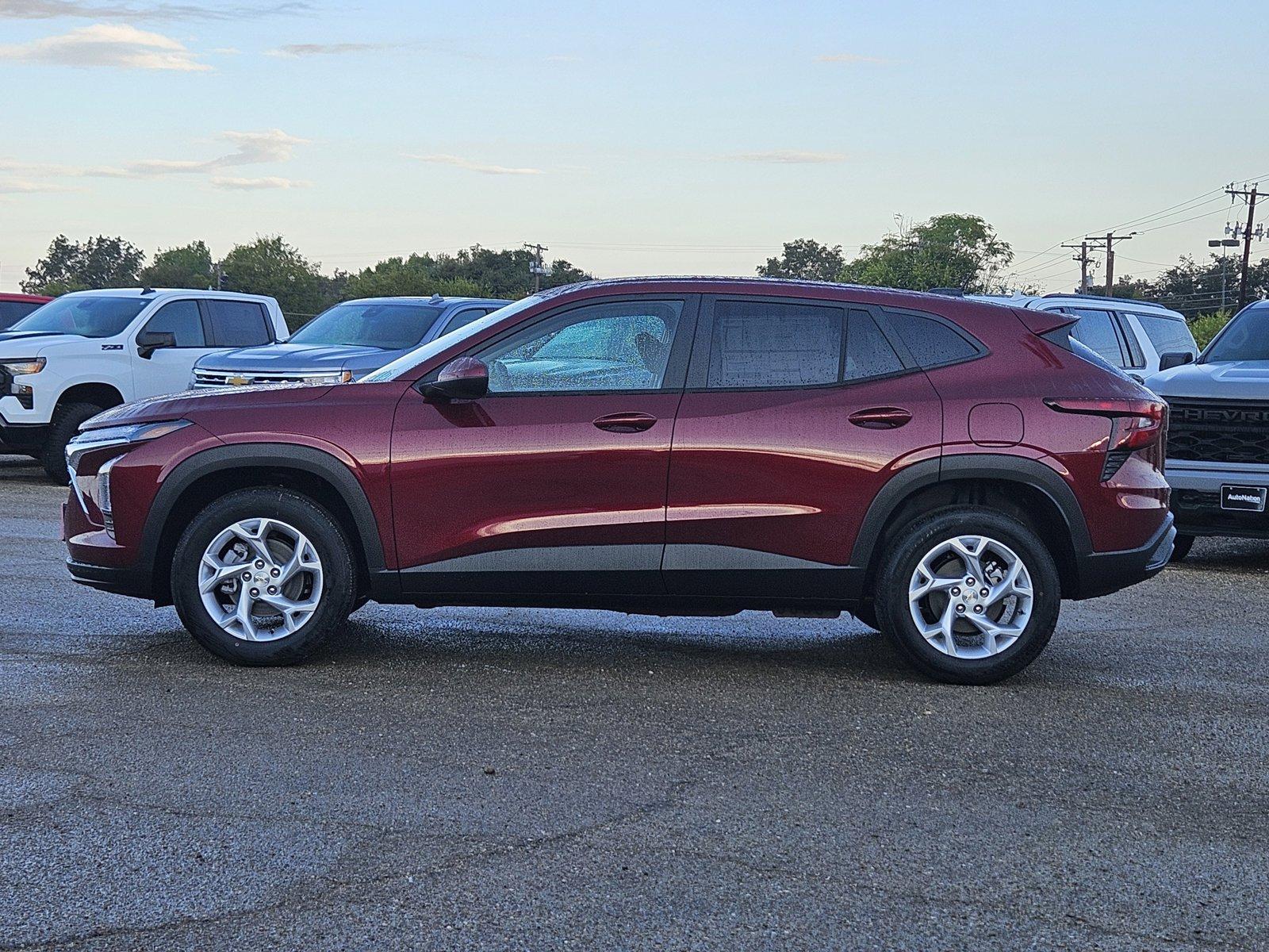 2025 Chevrolet Trax Vehicle Photo in WACO, TX 76710-2592