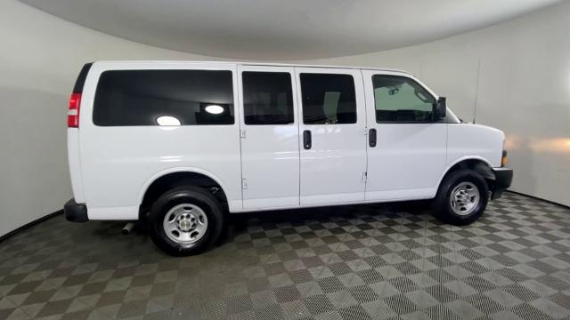 2024 Chevrolet Express Passenger 3500 Vehicle Photo in ALLIANCE, OH 44601-4622