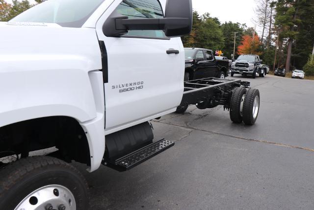 2024 Chevrolet Silverado 6500 HD Vehicle Photo in MONTICELLO, NY 12701-3853