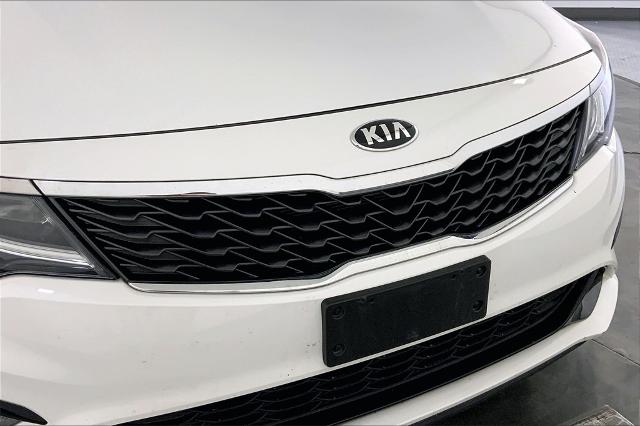 2020 Kia Optima Vehicle Photo in Lees Summit, MO 64086