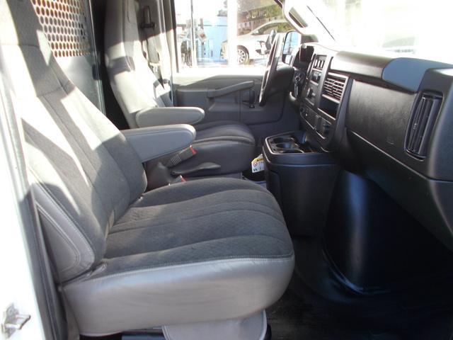 2022 Chevrolet Express Cargo 2500 Vehicle Photo in LOWELL, MA 01852-4336