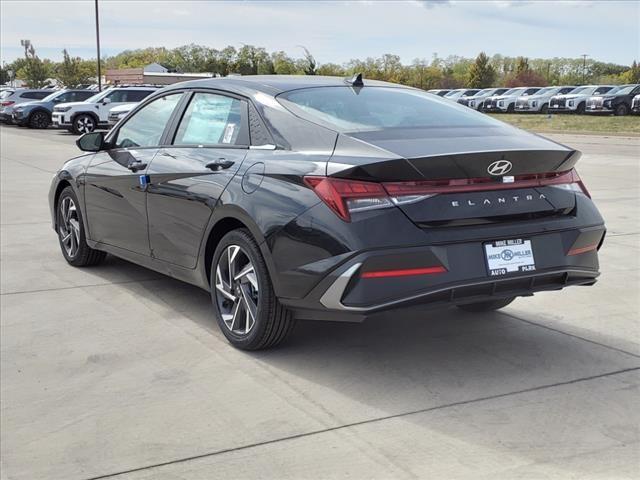 2025 Hyundai ELANTRA Vehicle Photo in Peoria, IL 61615