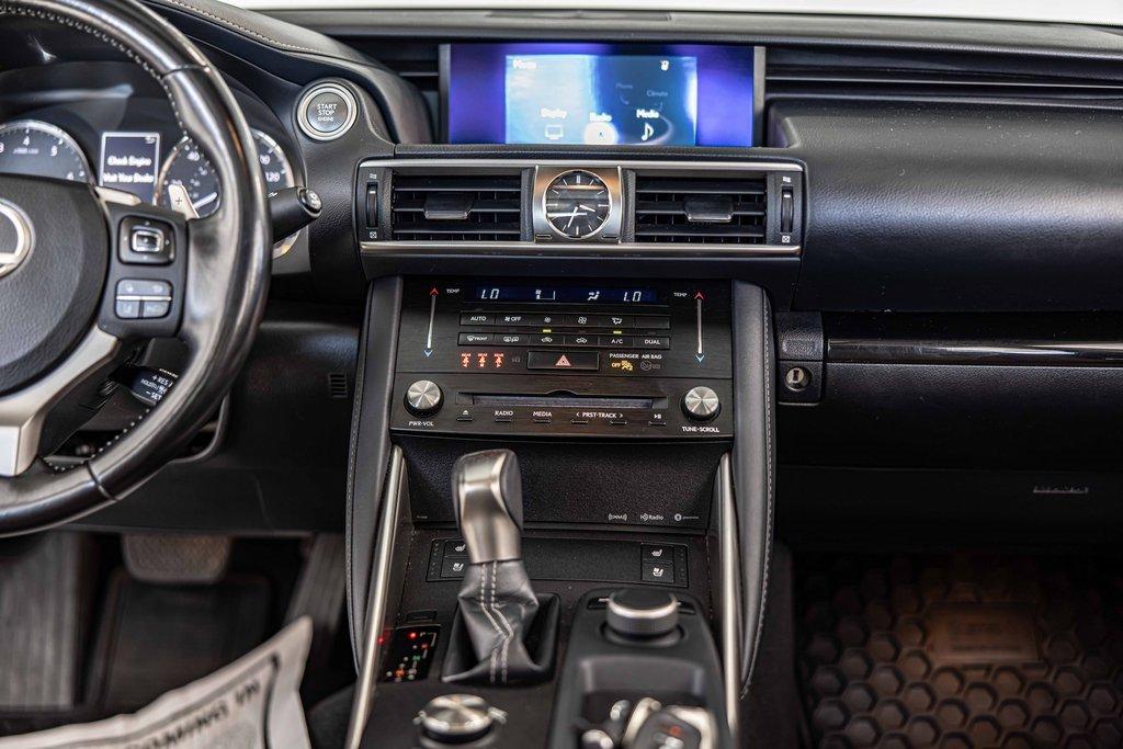 2018 Lexus IS 300 Vehicle Photo in Saint Charles, IL 60174