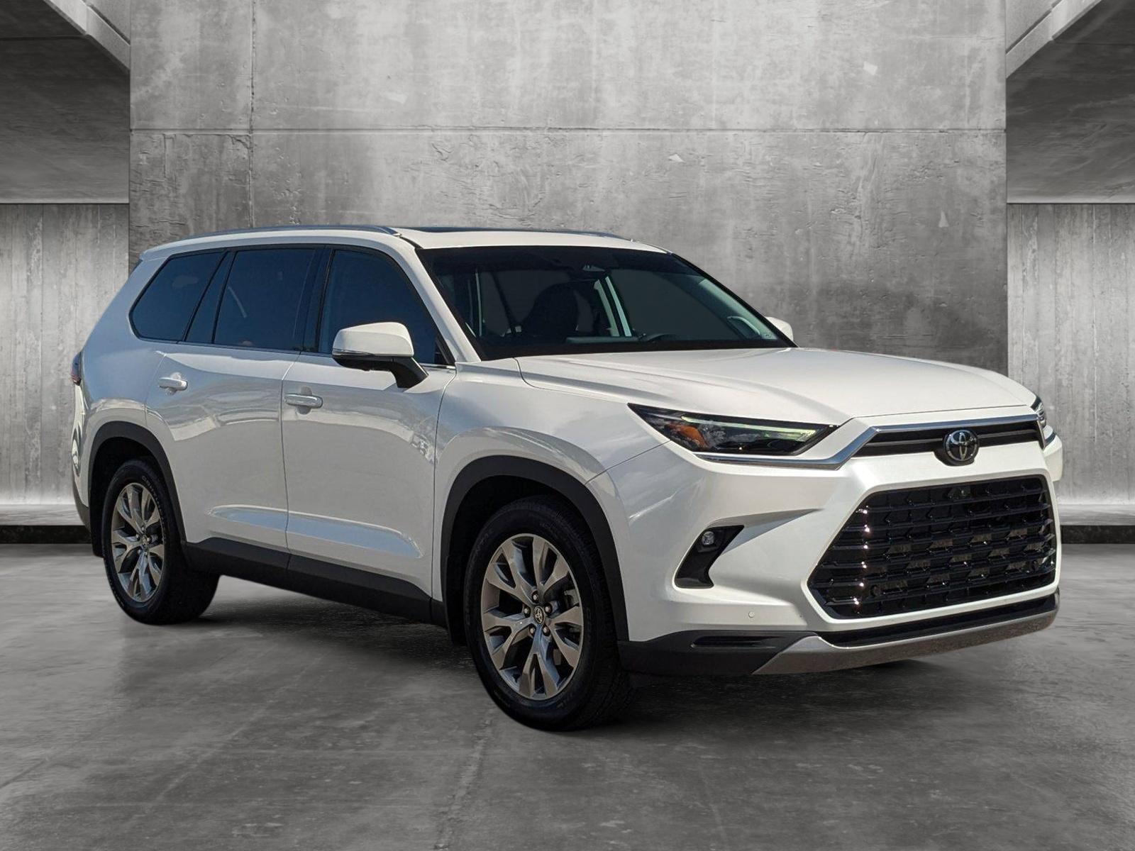 2024 Toyota Grand Highlander Vehicle Photo in St. Petersburg, FL 33713