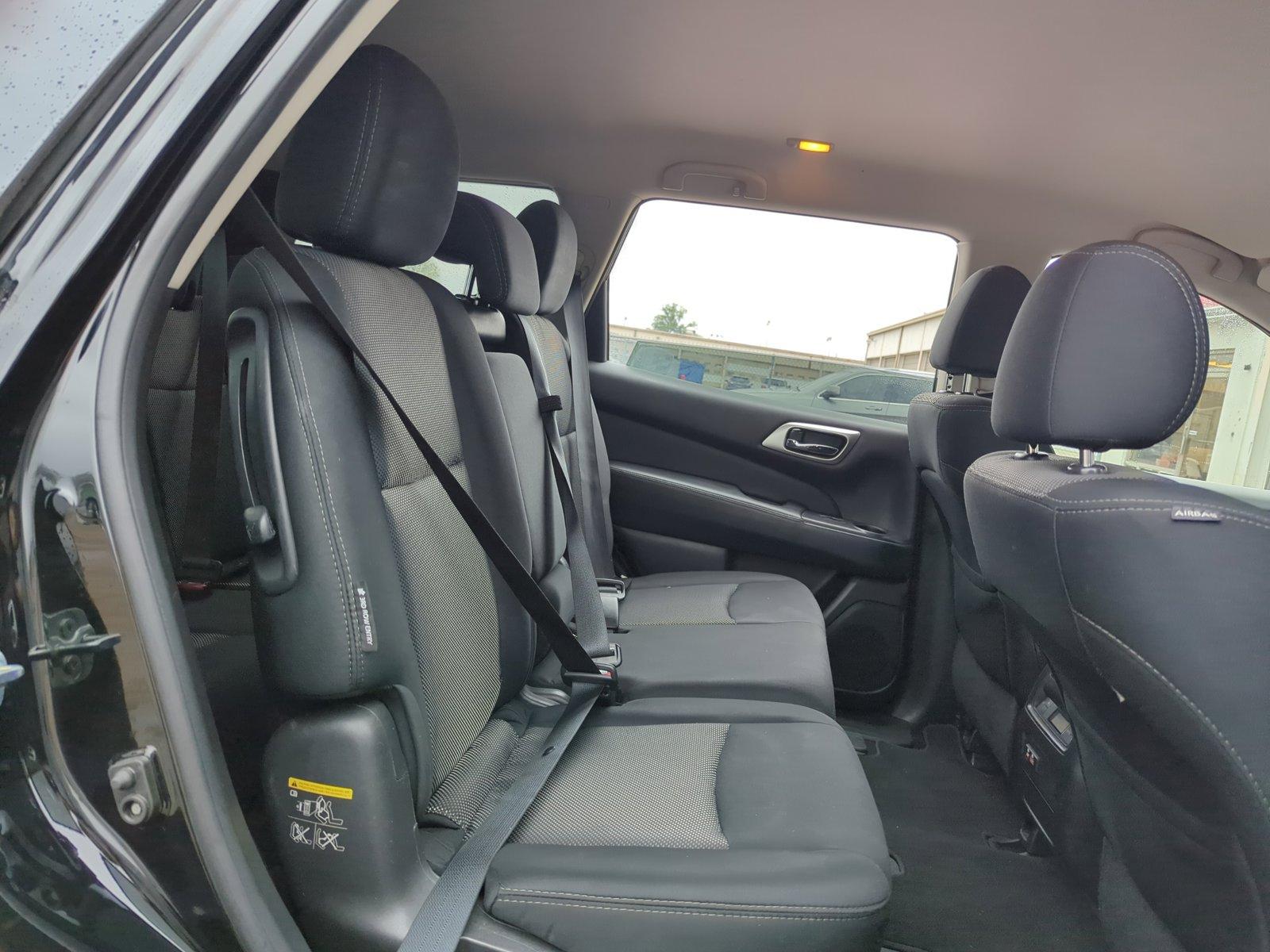 2019 Nissan Pathfinder Vehicle Photo in MEMPHIS, TN 38115-1503