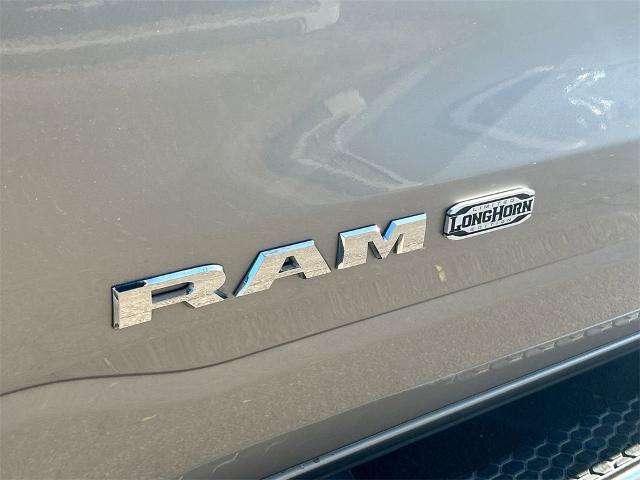 2022 Ram 1500 Vehicle Photo in GOODYEAR, AZ 85338-1310