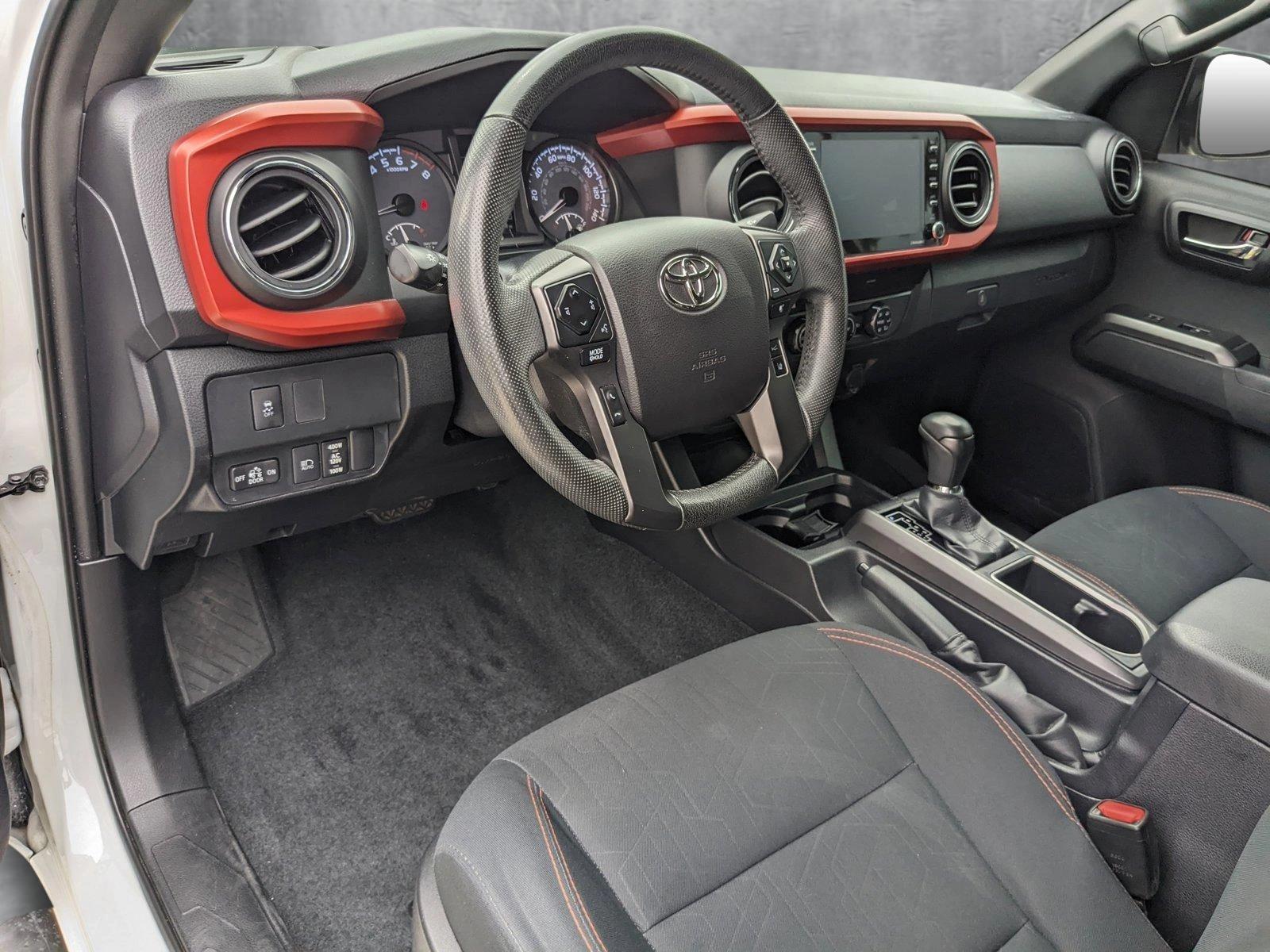 2020 Toyota Tacoma 4WD Vehicle Photo in Davie, FL 33331