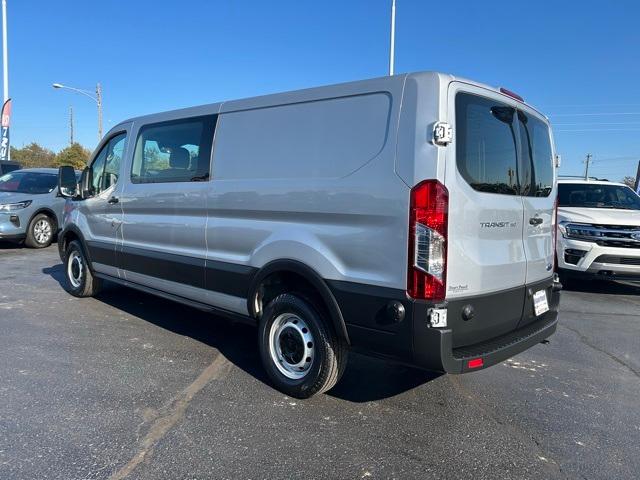 2022 Ford Transit Crew Van Vehicle Photo in Danville, KY 40422-2805