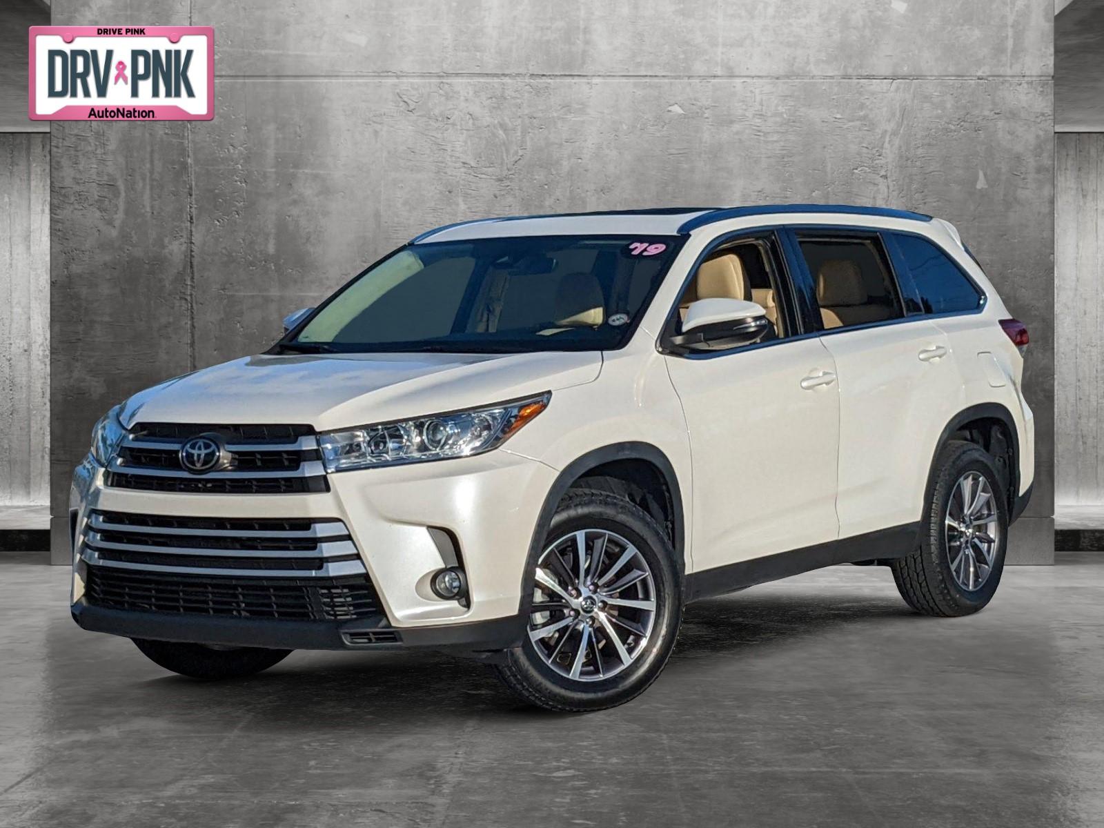 2019 Toyota Highlander Vehicle Photo in Davie, FL 33331