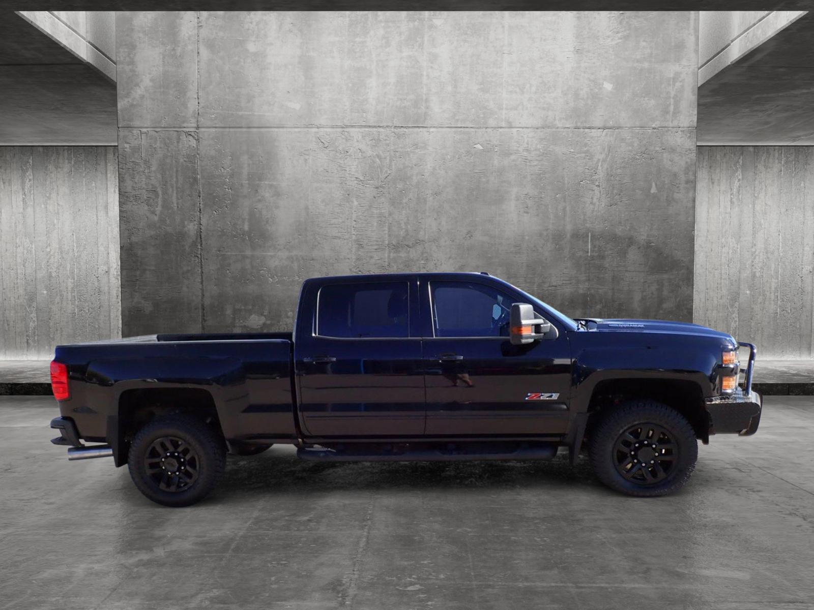 2019 Chevrolet Silverado 2500HD Vehicle Photo in DENVER, CO 80221-3610