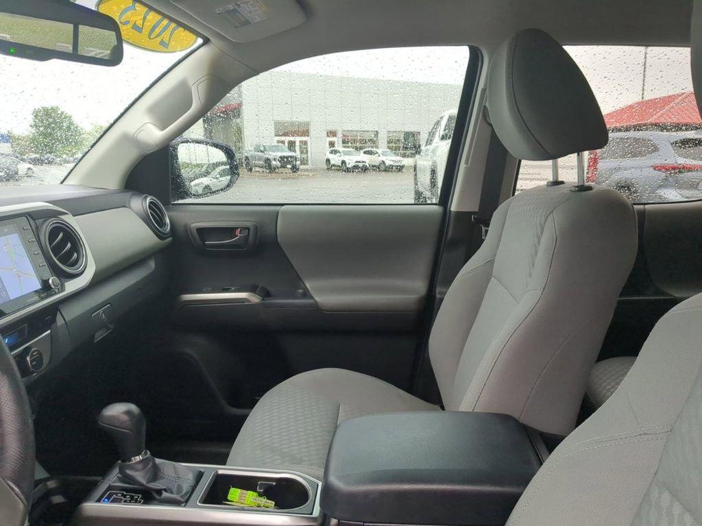 2023 Toyota Tacoma 4WD Vehicle Photo in Cedar Rapids, IA 52402