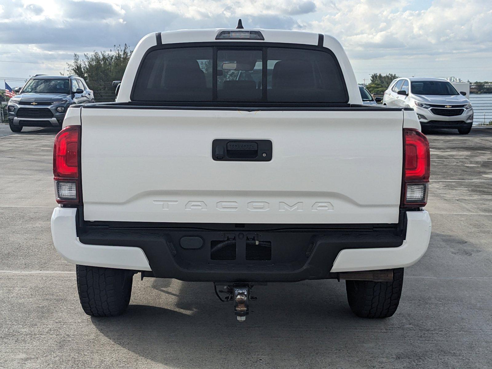 2020 Toyota Tacoma 2WD Vehicle Photo in MIAMI, FL 33172-3015