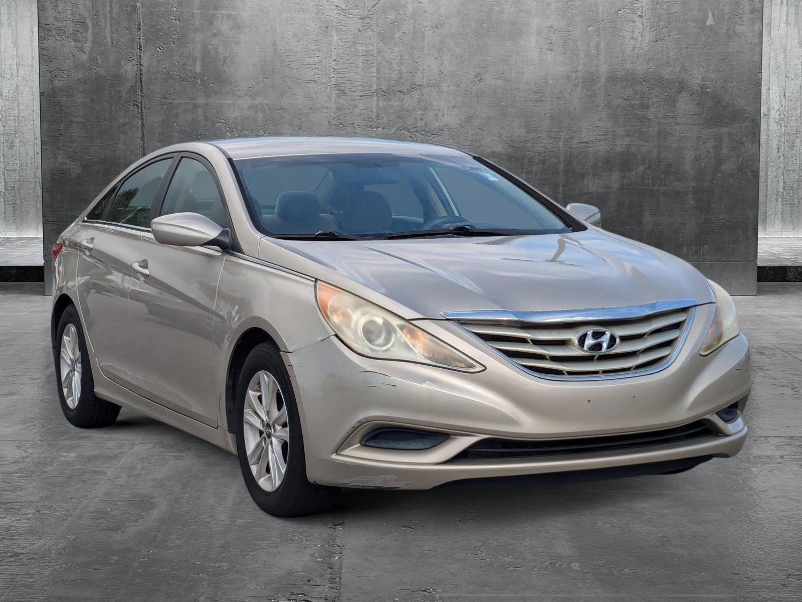 2011 Hyundai SONATA Vehicle Photo in St. Petersburg, FL 33713