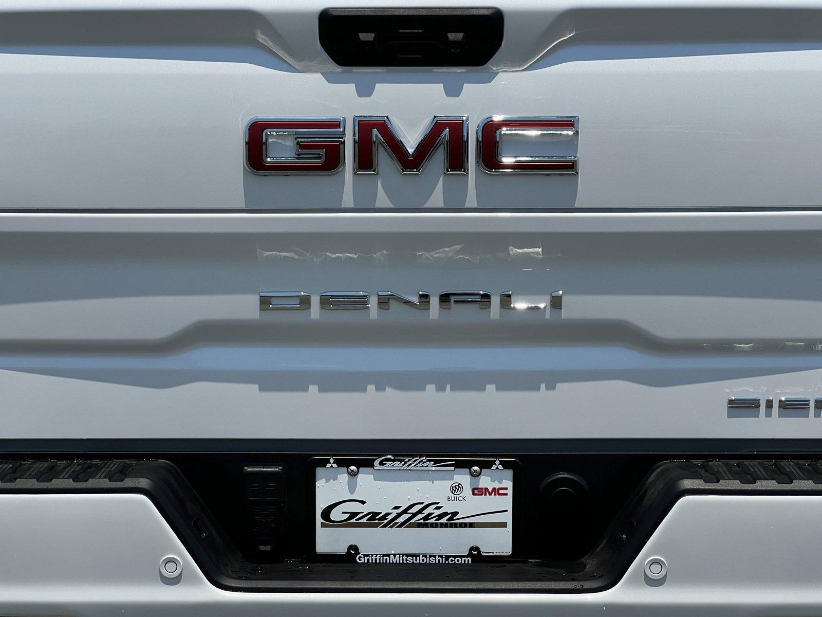 2024 GMC Sierra 1500 Vehicle Photo in MONROE, NC 28110-8431