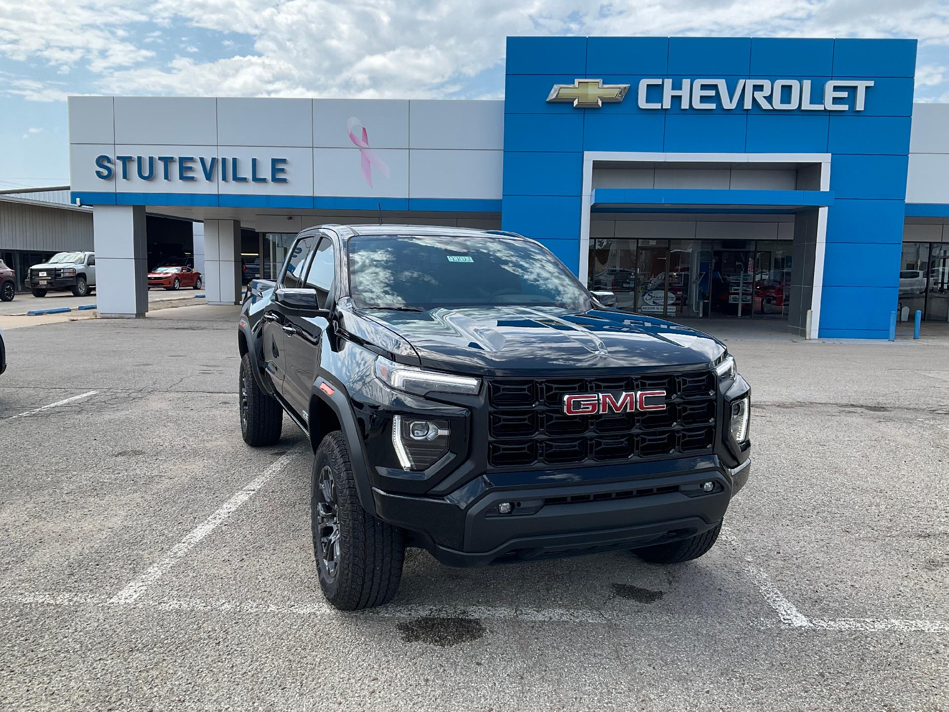 2024 GMC Canyon Vehicle Photo in PONCA CITY, OK 74601-1036