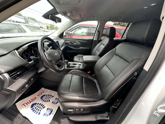 2021 Chevrolet Traverse Vehicle Photo in DOUGLASTON, NY 11362-1062