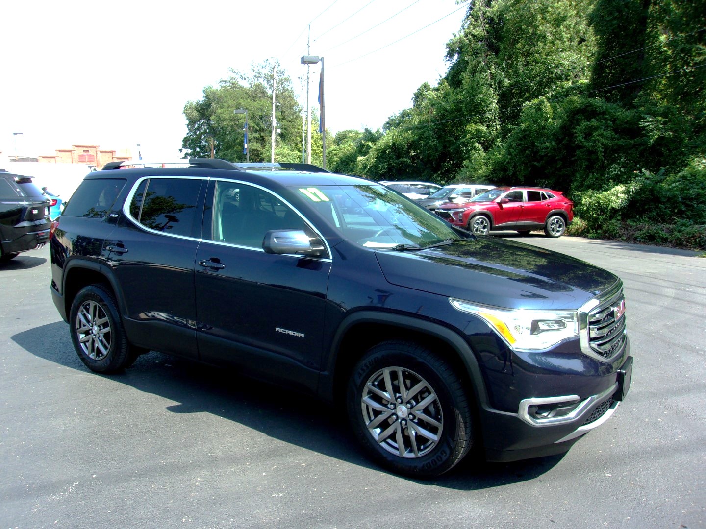 Used 2017 GMC Acadia SLT-1 with VIN 1GKKNULS4HZ263635 for sale in Leavenworth, KS