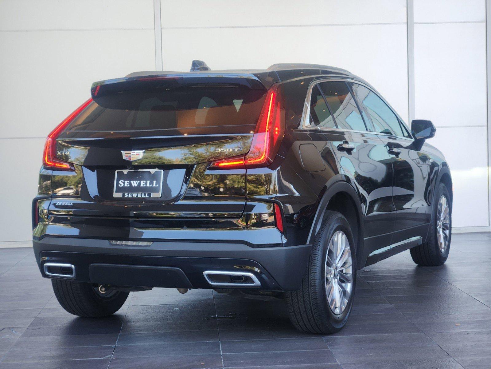 2024 Cadillac XT4 Vehicle Photo in HOUSTON, TX 77079-1502