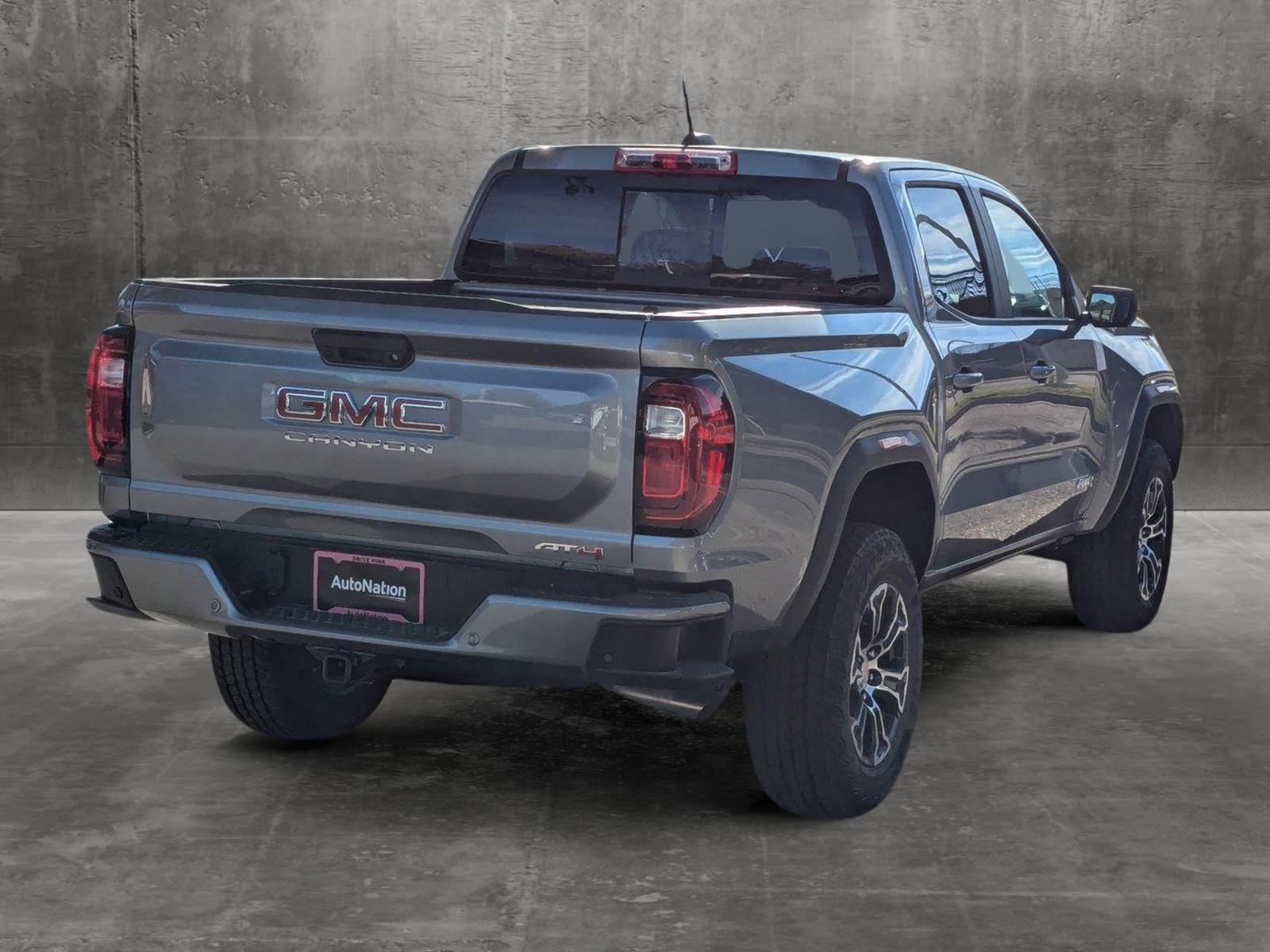 2024 GMC Canyon Vehicle Photo in LONE TREE, CO 80124-2750