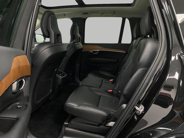 2022 Volvo XC90 Vehicle Photo in Appleton, WI 54913