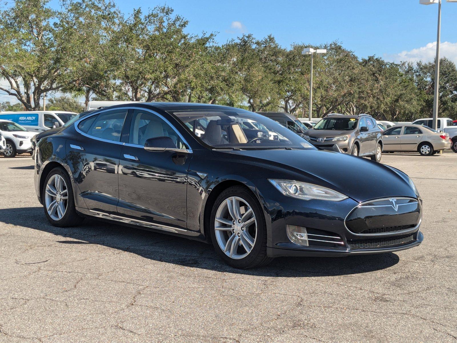 2013 Tesla Model S Vehicle Photo in St. Petersburg, FL 33713