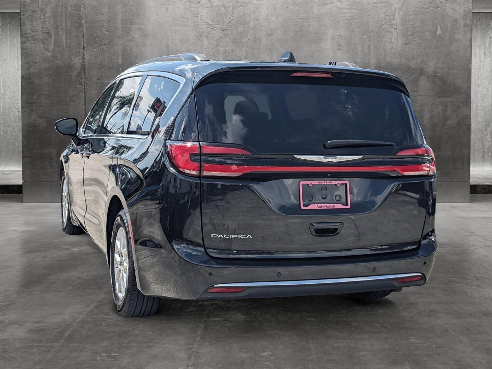 2022 Chrysler Pacifica Vehicle Photo in MIAMI, FL 33172-3015