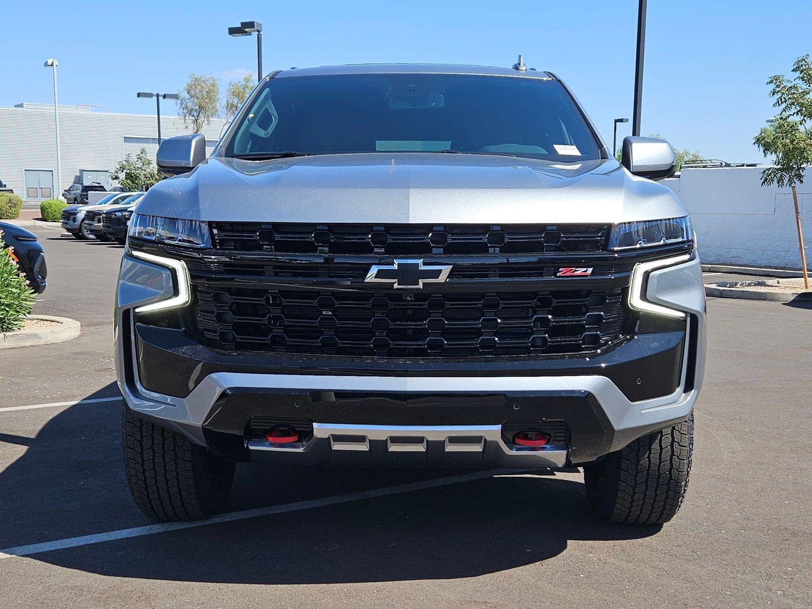 2024 Chevrolet Suburban Vehicle Photo in PEORIA, AZ 85382-3715