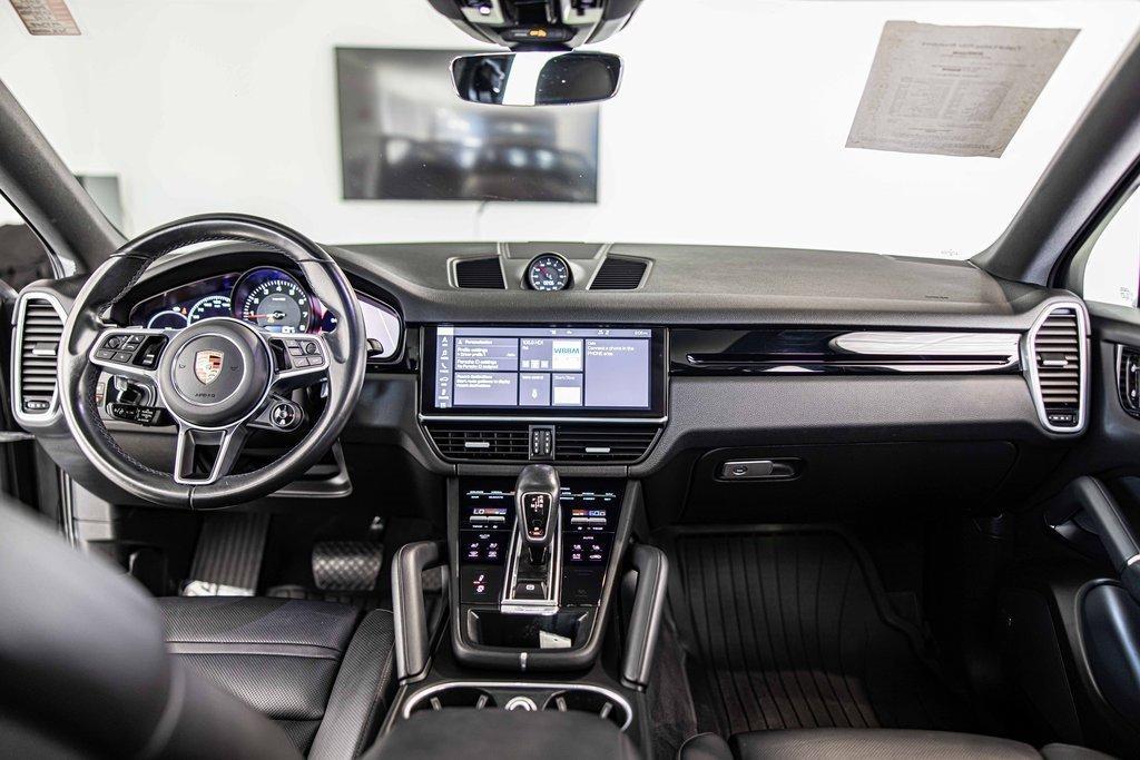 2021 Porsche Cayenne Vehicle Photo in Saint Charles, IL 60174