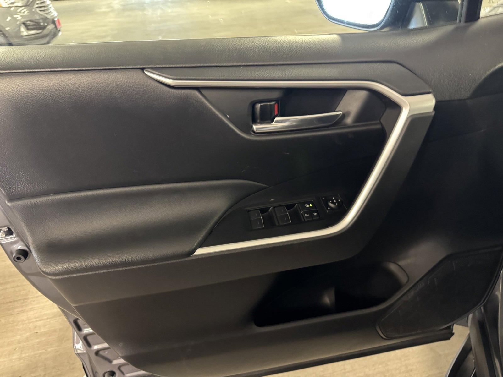 2022 Toyota RAV4 Vehicle Photo in LOS ANGELES, CA 90007-3794