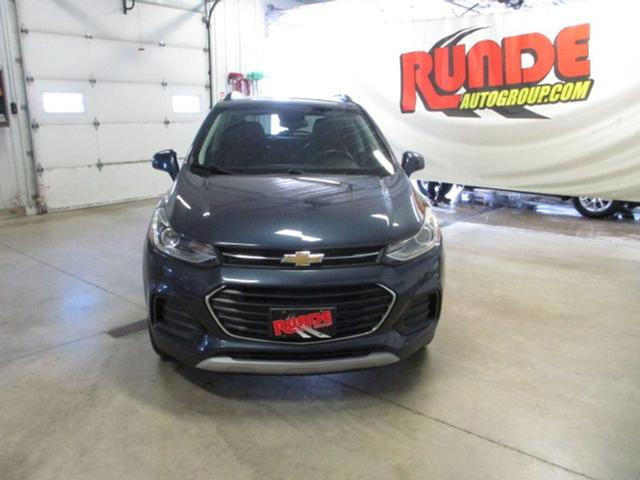 Used 2018 Chevrolet Trax LT with VIN 3GNCJPSB1JL335748 for sale in Platteville, WI