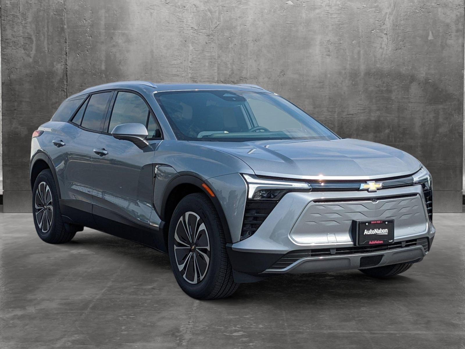 2024 Chevrolet Blazer EV Vehicle Photo in VALENCIA, CA 91355-1705