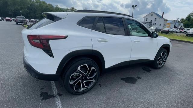 2025 Chevrolet Trax Vehicle Photo in THOMPSONTOWN, PA 17094-9014