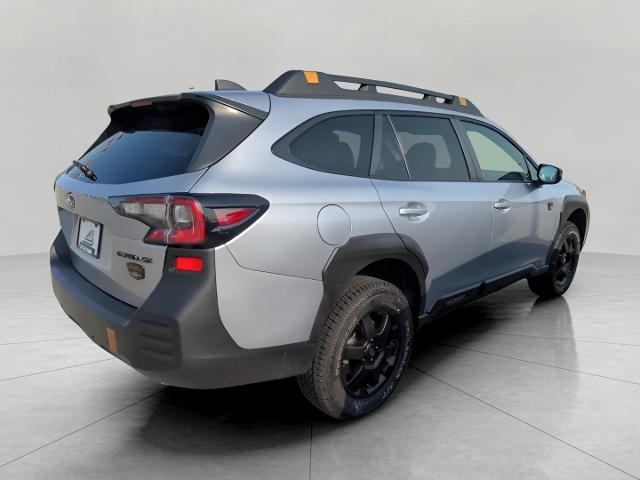 2025 Subaru Outback Vehicle Photo in Green Bay, WI 54304