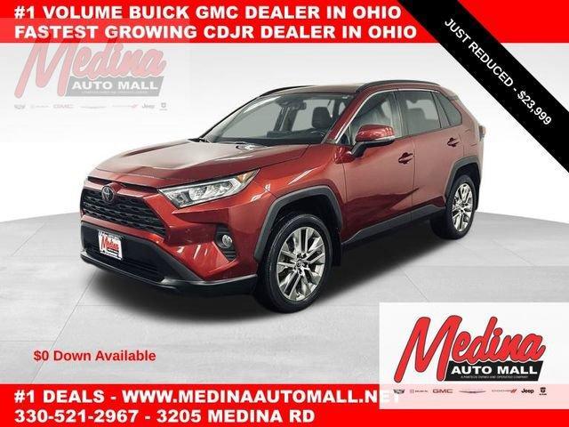 2019 Toyota RAV4 Vehicle Photo in MEDINA, OH 44256-9631