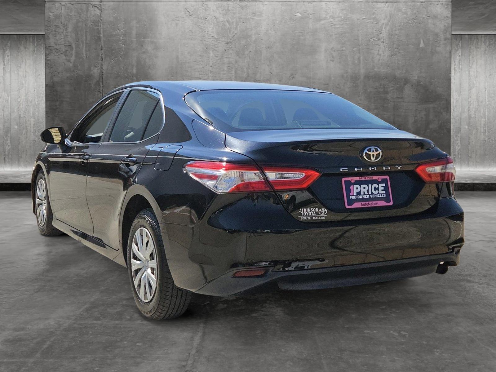 2018 Toyota Camry Vehicle Photo in NORTH RICHLAND HILLS, TX 76180-7199