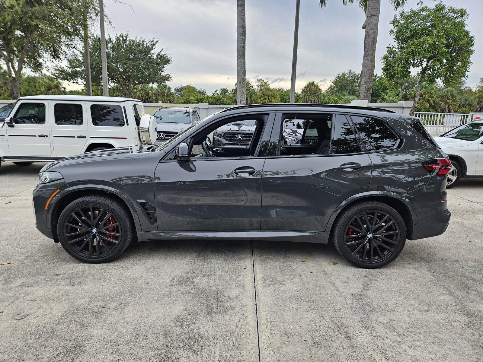 2024 BMW X5 M60i Vehicle Photo in Pembroke Pines , FL 33027